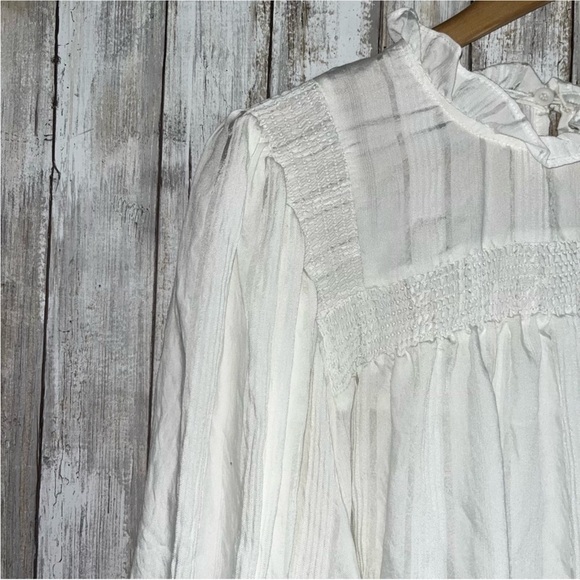 Umgee White Daisy Ruffled Mock Neck Blouse - Picture 3 of 6